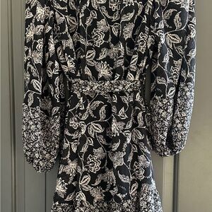 Blu Pepper Black and White Floral Long Sleeve Dress